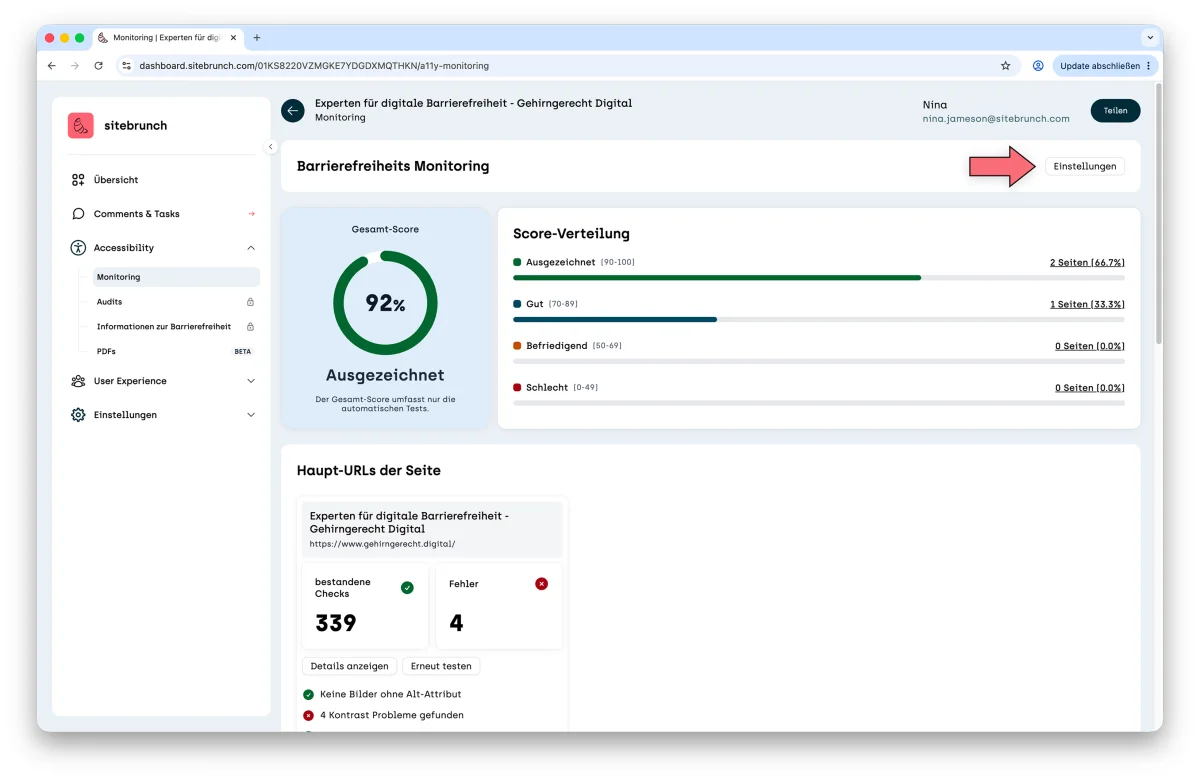 Screenshot of the monitoring overview: an arrow points to the “Settings” link at the top right.