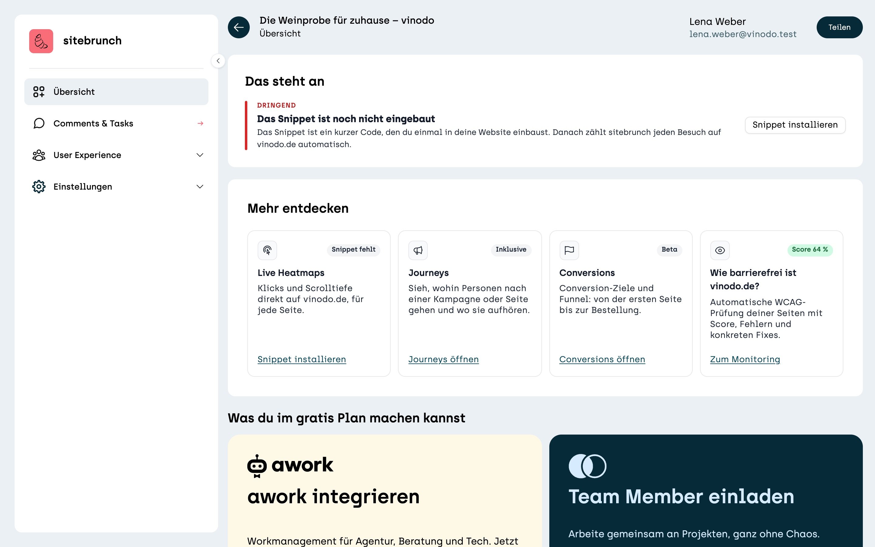 Screenshot sitebrunch: The overview without a snippet. Under “Worth a look”, the urgent item “The snippet is not installed yet” with the “Install snippet” button.